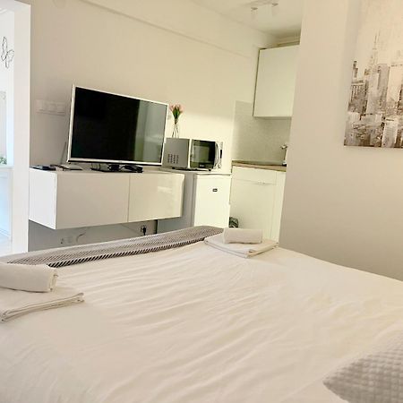 Bed & Bike Zagreb Studio Apartment מראה חיצוני תמונה